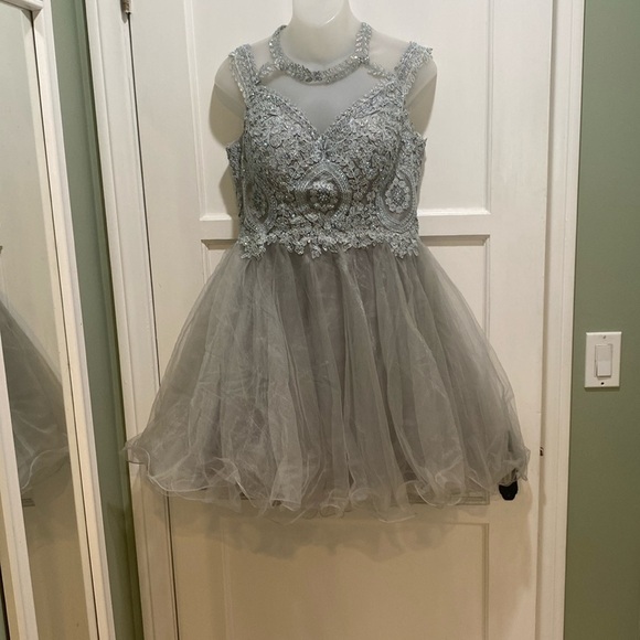 Dancing Queen gray blue party dress x large girls.